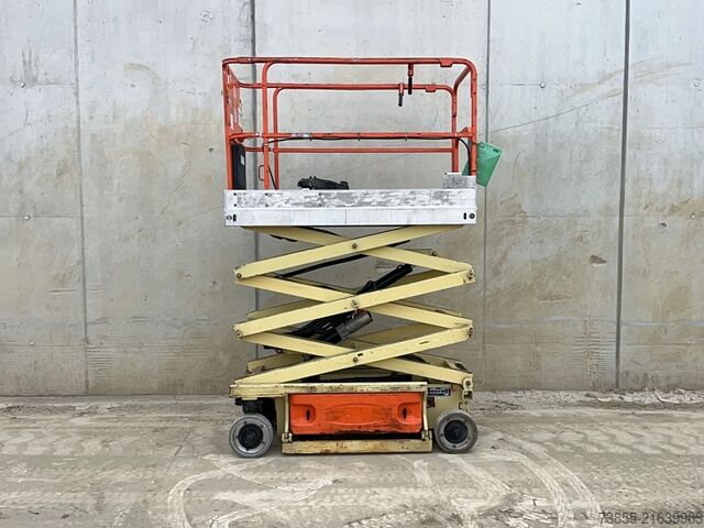 Makazasti podizni sto JLG 1930ES (8m)