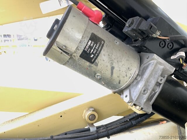 Makazasti podizni sto JLG 1930ES (8m)