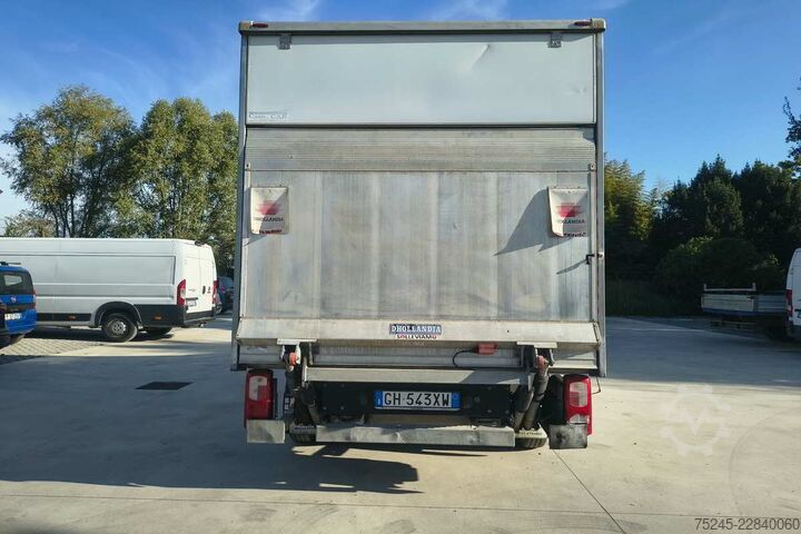 Dubă cu caroserie tip cutie VW CRAFTER 2.0 TDI 180 CV CASSA E PEDANA