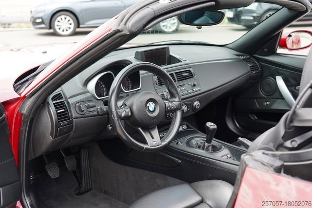 Fourgon BMW Z4 M Roadster deutsches Fahrzeug sehr gepflegt