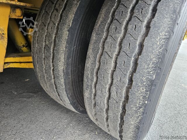 Semi-remorque surbaissée ES-GE 4.SOU-25-40.2N teleskopierbar