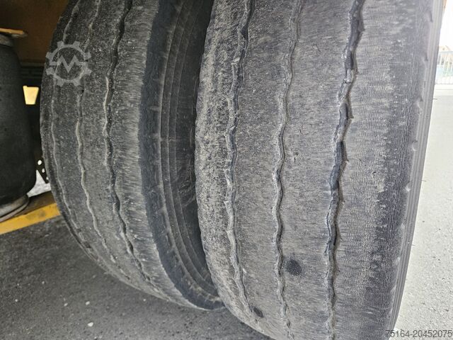 Semi-remorque surbaissée ES-GE 4.SOU-25-40.2N teleskopierbar