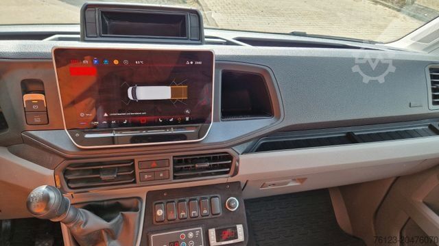 Minibusz VOLKSWAGEN 3 x MAN TGE Lagerfahrzeug baugleich Crafter