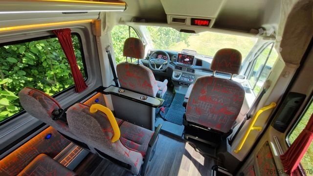 Kleinbus VOLKSWAGEN 3 x MAN TGE Lagerfahrzeug baugleich Crafter