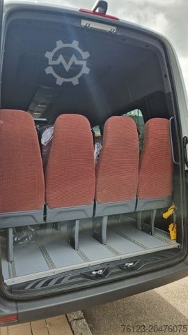 Minibusz MERCEDES-BENZ Sprinter Lord Light 22 Sitzer 3 x Lagerfahrzeug