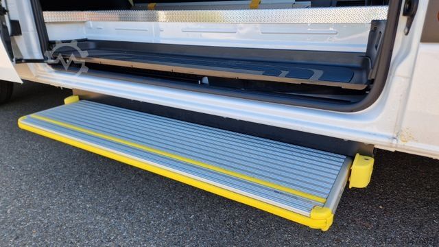 Minibusz MERCEDES-BENZ Sprinter Lord Light 22 Sitzer 3 x Lagerfahrzeug