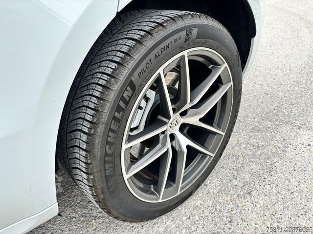 Pick-up PORSCHE MACAN S + LUFTFEDERUNG + ELEKTR. SITZE Navi LED