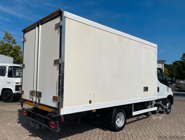 Fourgon isotherme frigorifique IVECO Daily 50C15 BL/ Kühlkoffer/ Carrier Xarios 300