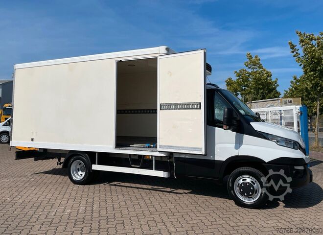 Fourgon isotherme frigorifique IVECO Daily 50C15 BL/ Kühlkoffer/ Carrier Xarios 300