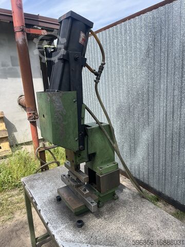 Pnömatik pres Schling DUO 5T