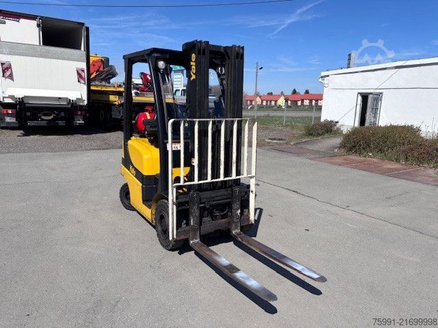 Narrow-aisle forklift YALE GLP 16 VX E2175