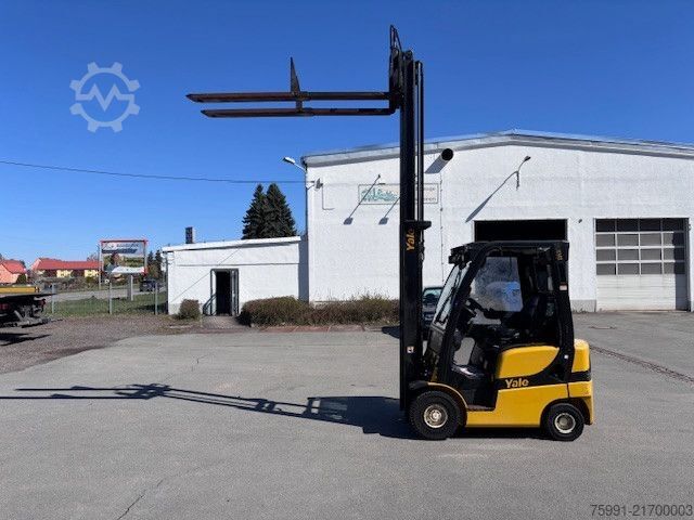 Reach truck YALE Verasitor 20 VX