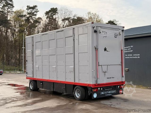 Remolque de transporte de caballos MENKE-JANZEN 3.Stock mit Aggregat Tränke Durchladetüren