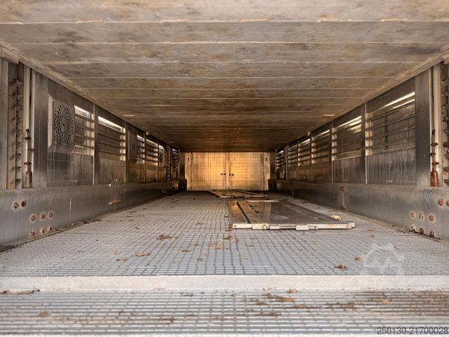 Remolque de transporte de caballos MENKE-JANZEN 3.Stock mit Aggregat Tränke Durchladetüren