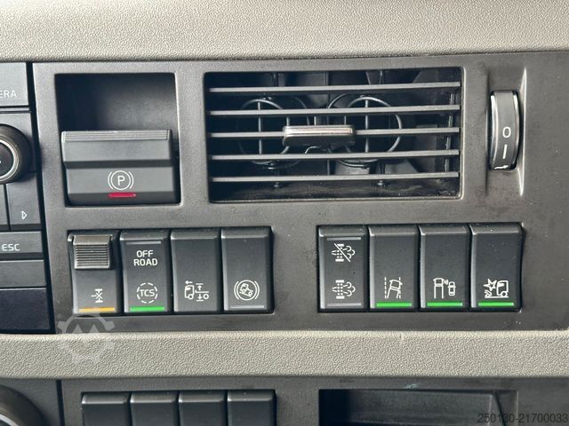 Tractora standard VOLVO FH460 4x2 BL ACC / KLIMA/ LDW / LED