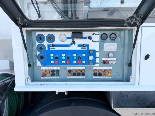 Vakuumtanktankvogn RENAULT T430 DTI 6x2 Hvidtved Larsen SLP 10.5 ADR