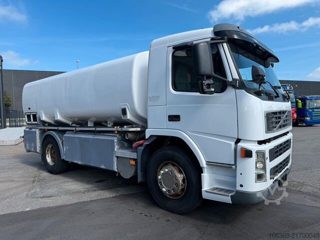 Tankbil VOLVO FM 9/260 4x2 12.865 L ADR Tanktruck