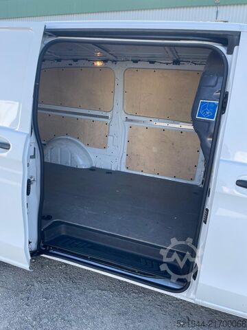Duba panelată Mercedes-Benz Vito 116 CDI lang Klima Kamera Navi