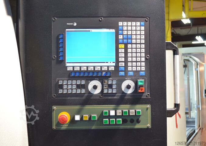 Vertical machining center Pinnacle LV-126