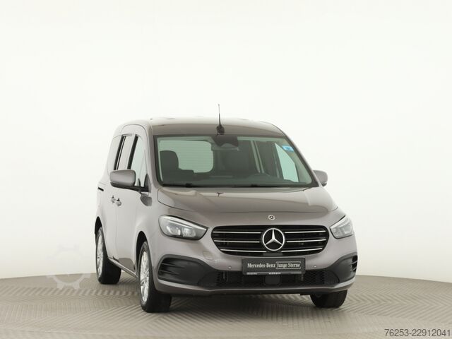 Minibus Mercedes-Benz T 180 d Progressive standard AUT Fernlichtass.