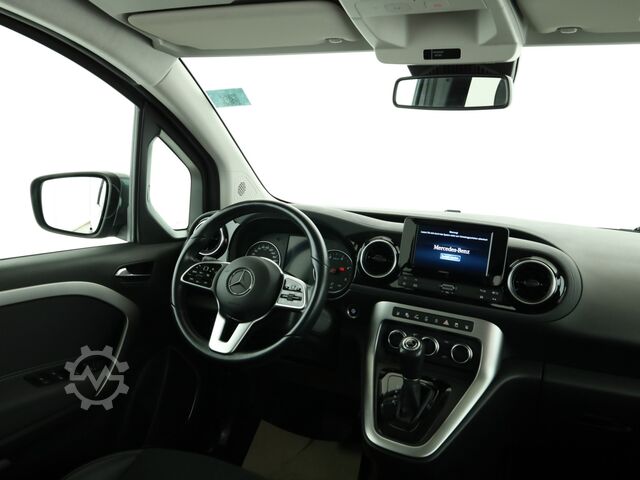 Minibus Mercedes-Benz T 180 d Progressive standard AUT Fernlichtass.