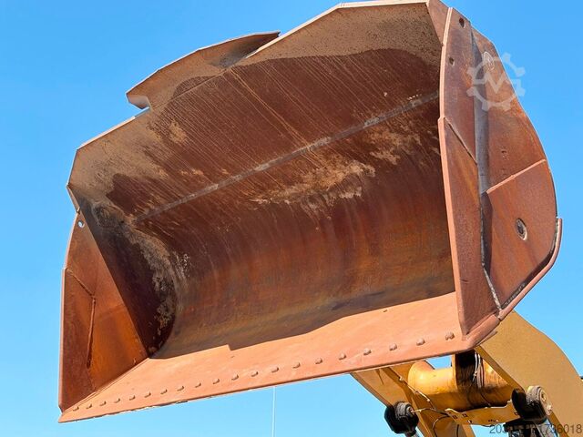 Carregadora de rodas CATERPILLAR 972MXE Radlader mit Schaufel 24,9 Tonnen *9096 h