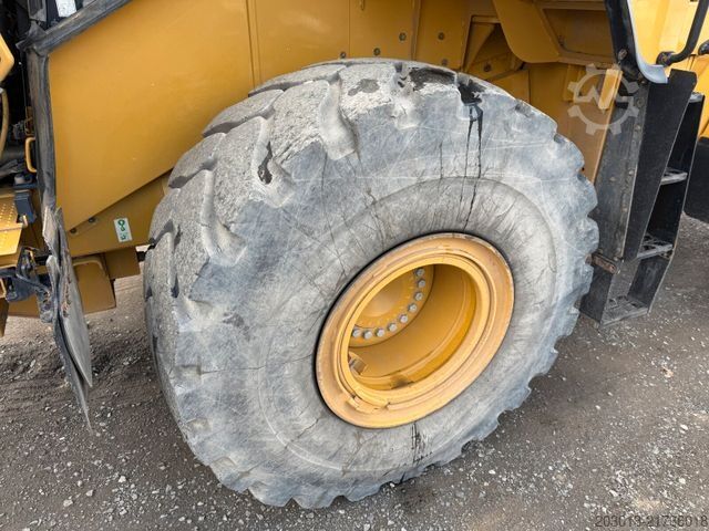 Carregadora de rodas CATERPILLAR 972MXE Radlader mit Schaufel 24,9 Tonnen *9096 h