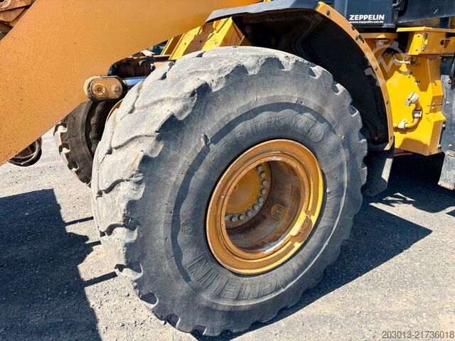 Hjullastare CATERPILLAR 972MXE Radlader MIT Schaufel 24,9 Tonnen *9096 h