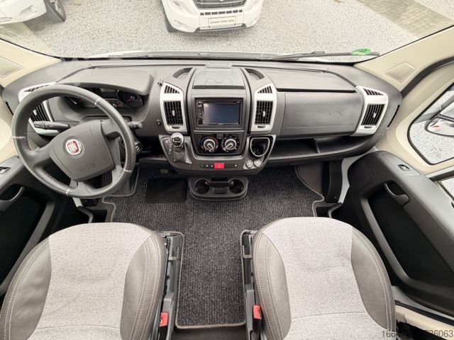 Autorulotă semi-integrată SUNLIGHT T 67 *Einzelbetten-Automatik-Solar*