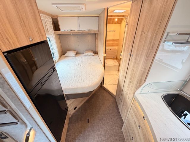 Autorulotă semi-integrată EURAMOBIL Profila T 675 SB *Festbett-Automatik-Solar*