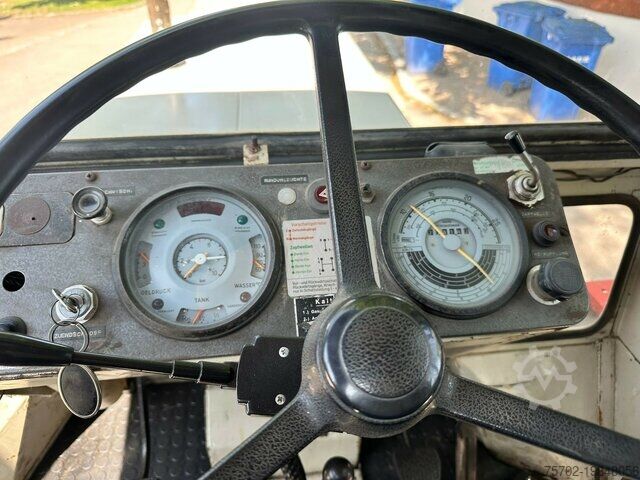Traktor Mercedes-Benz Trac 800 Agrarausführung
