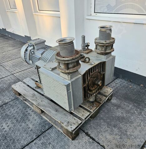 Bomba de vacío BECKER DTLF 500 