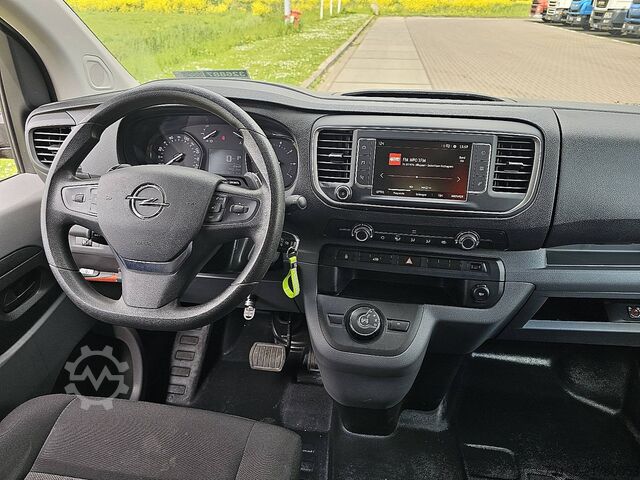 Kombi med högt tak OPEL VIVARO 2.0 ac automaat EURO6