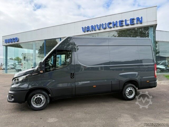 Fourgon tôlé Iveco Daily 35