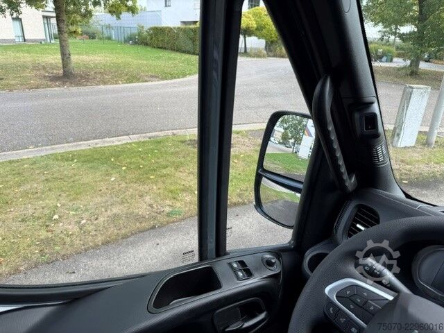 Fourgon tôlé Iveco Daily 35