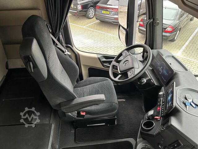 Standard-SZM Mercedes-Benz Actros 1845 Gigaspace / Tacho V2 / 371 dkm / Bl...