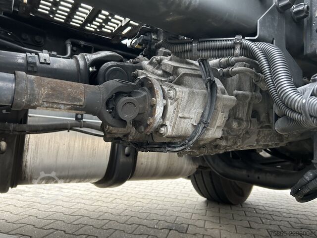 Standard-SZM Mercedes-Benz Actros 1845 Gigaspace / Tacho V2 / 371 dkm / Bl...