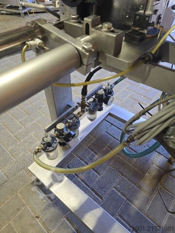 Meat processing machine TipperTie KDCMA 70