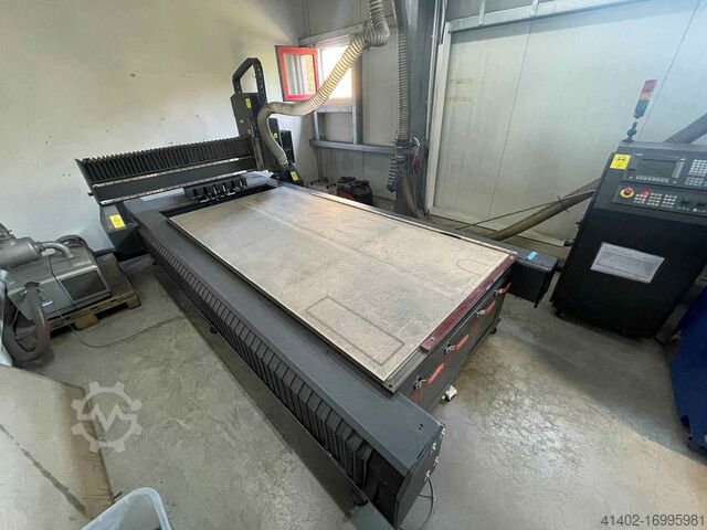 Portálmarógép BG Cam 1325 ATC