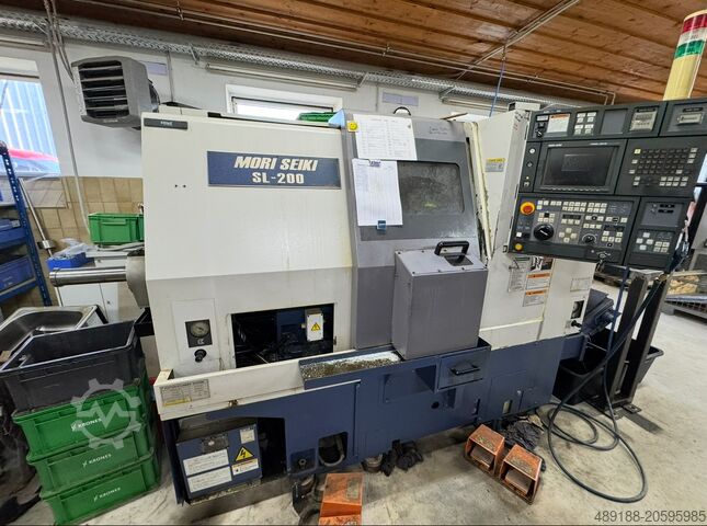 Centro di tornitura e fresatura CNC Mori Seiki SL 200 MC