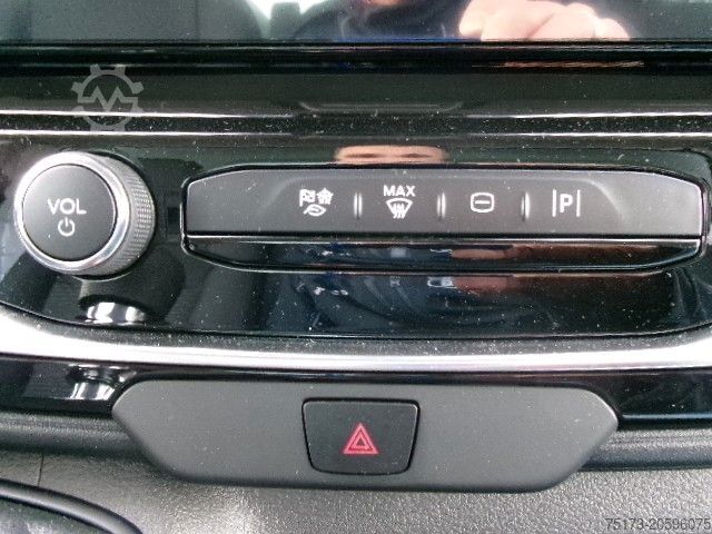 Skříňová dodávka FORD Transit 350L4 Trend 4x4 Koffer LWB Kam ACC