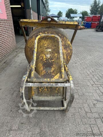 Beton kubel - Gebruikt fresh concrete recycler  Beton kubel - Gebruikt