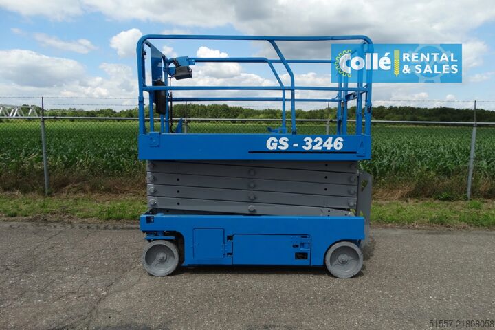 Nůžková plošina Genie GS 3246 | 2012