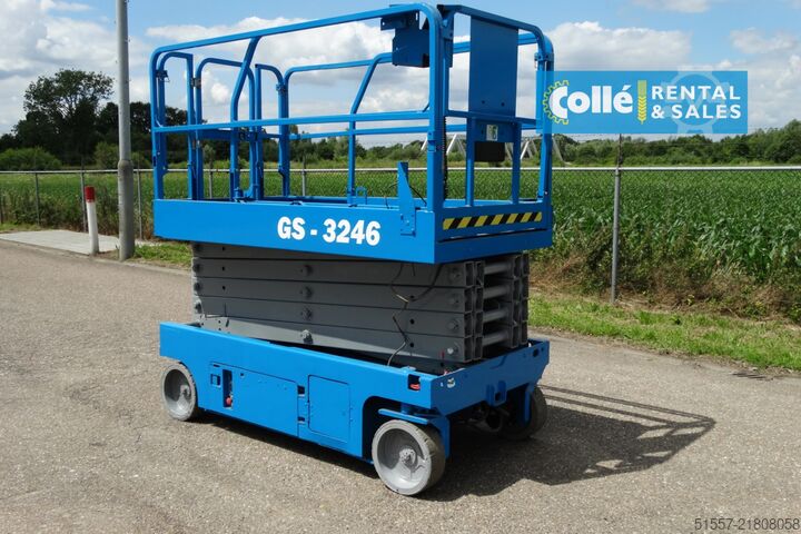Nůžková plošina Genie GS 3246 | 2012