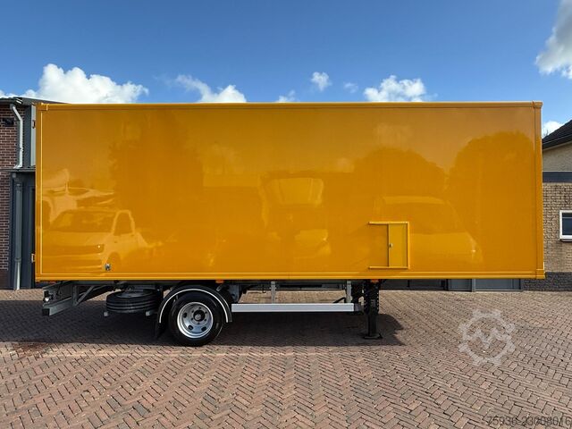 Bunk BE-COMBI met oplegger 7 TON, in nieuwstaat! 656 cm x 210 x 220 Bunk BE-COMBI Be Oplegger 7 TON Nieuwstaat! 656cm X ...