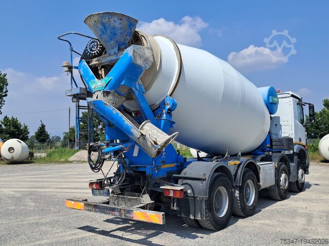 Autoblandare för betong Mercedes-Benz AROCS 4142