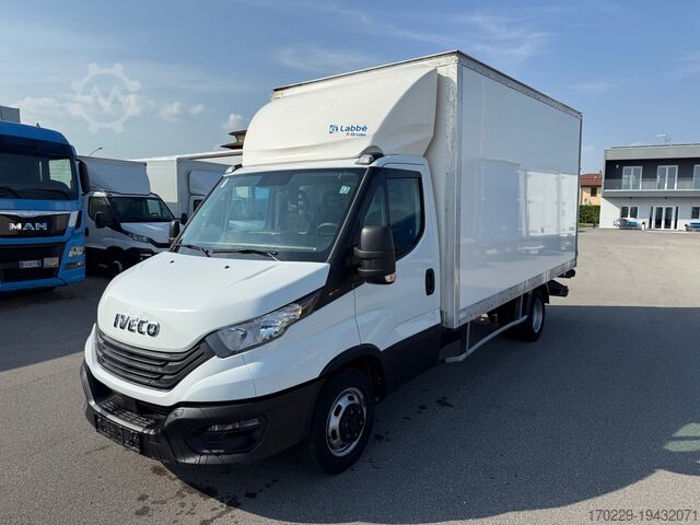 Zamknięta furgonetka Iveco DAILY 35-160