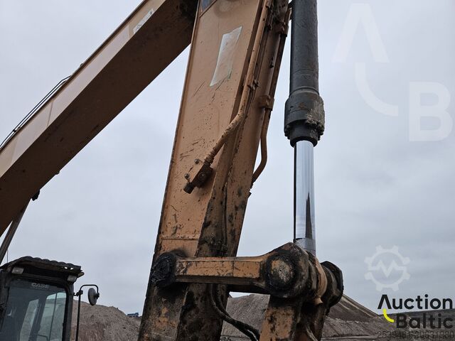 Raupenbagger Case CX 210 D