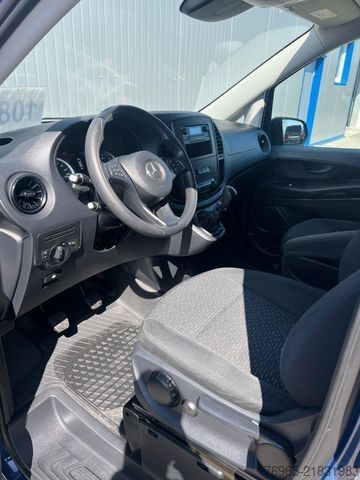 Skåpbil MERCEDES-BENZ Vito 114 LANG KLIMA TEMPOMAT SCHRÄNKE/REGALE AHK