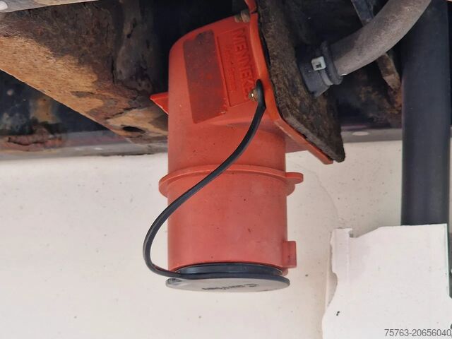 Transporte refrigerado/congelado Scania R500 NGS B6X2NB / Trailer-Bygg 12-2004 / Frigob...